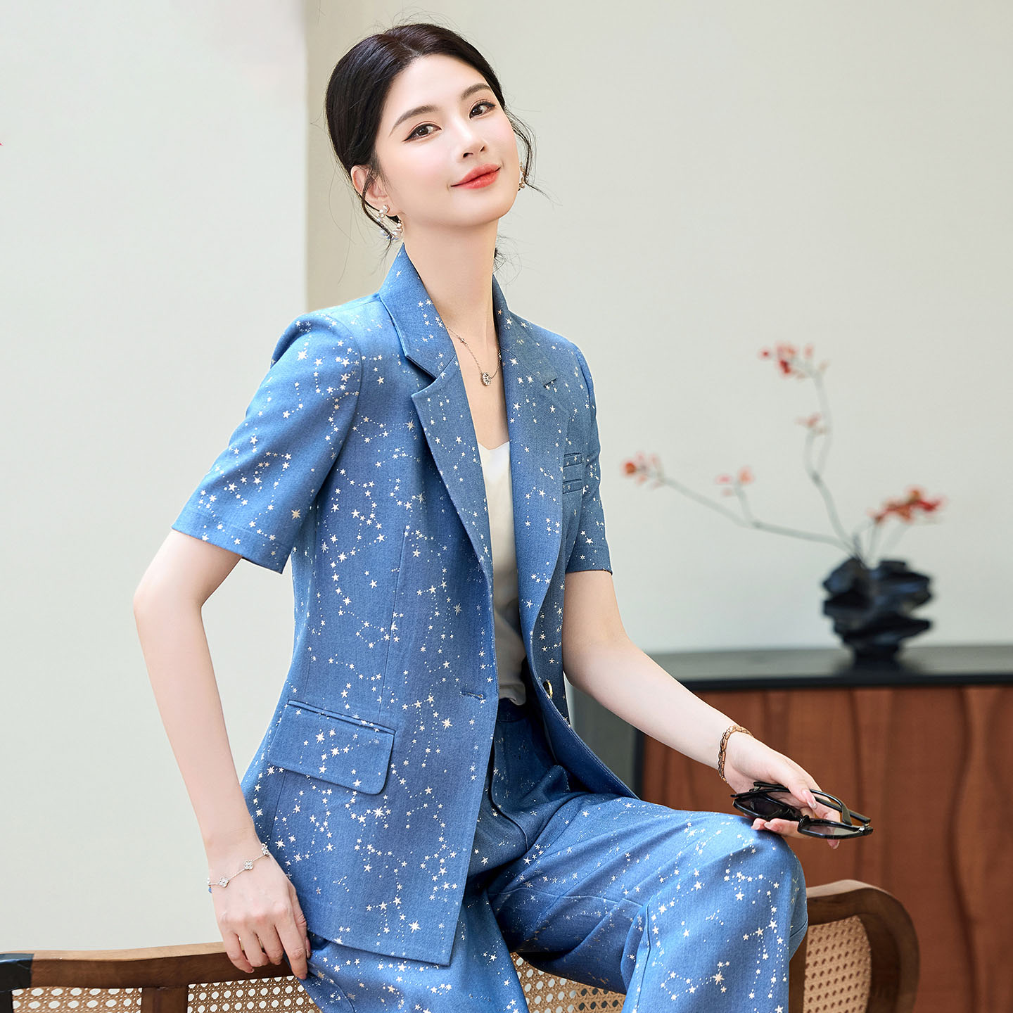 Yellow Formal Wear Women - Модный сине-желтый профессиональный костюм с короткими