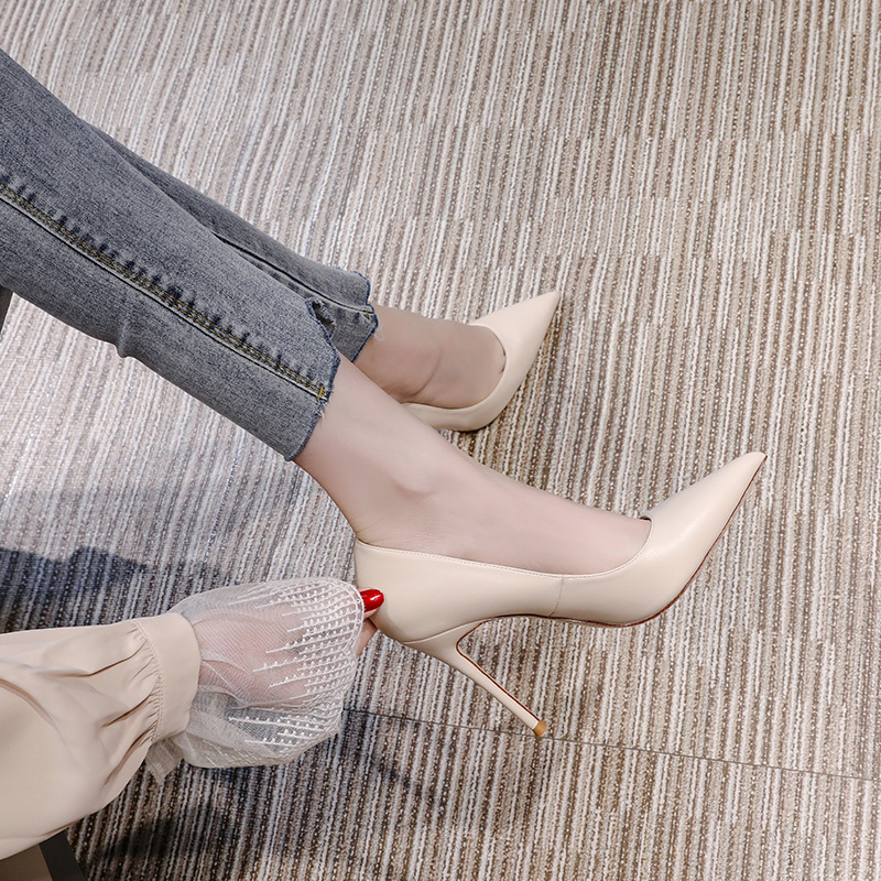 Formal Women Daily Wear Shoes - Женские атласные туфли-лодочки с острым носком